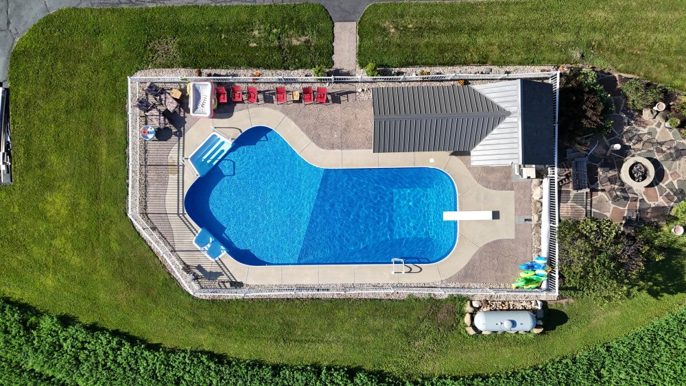 Vinyl Liner Replacement in Hartford WI - After, Fresh New Liner